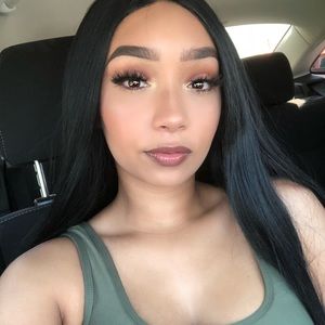 Meet your Posher, Kayla